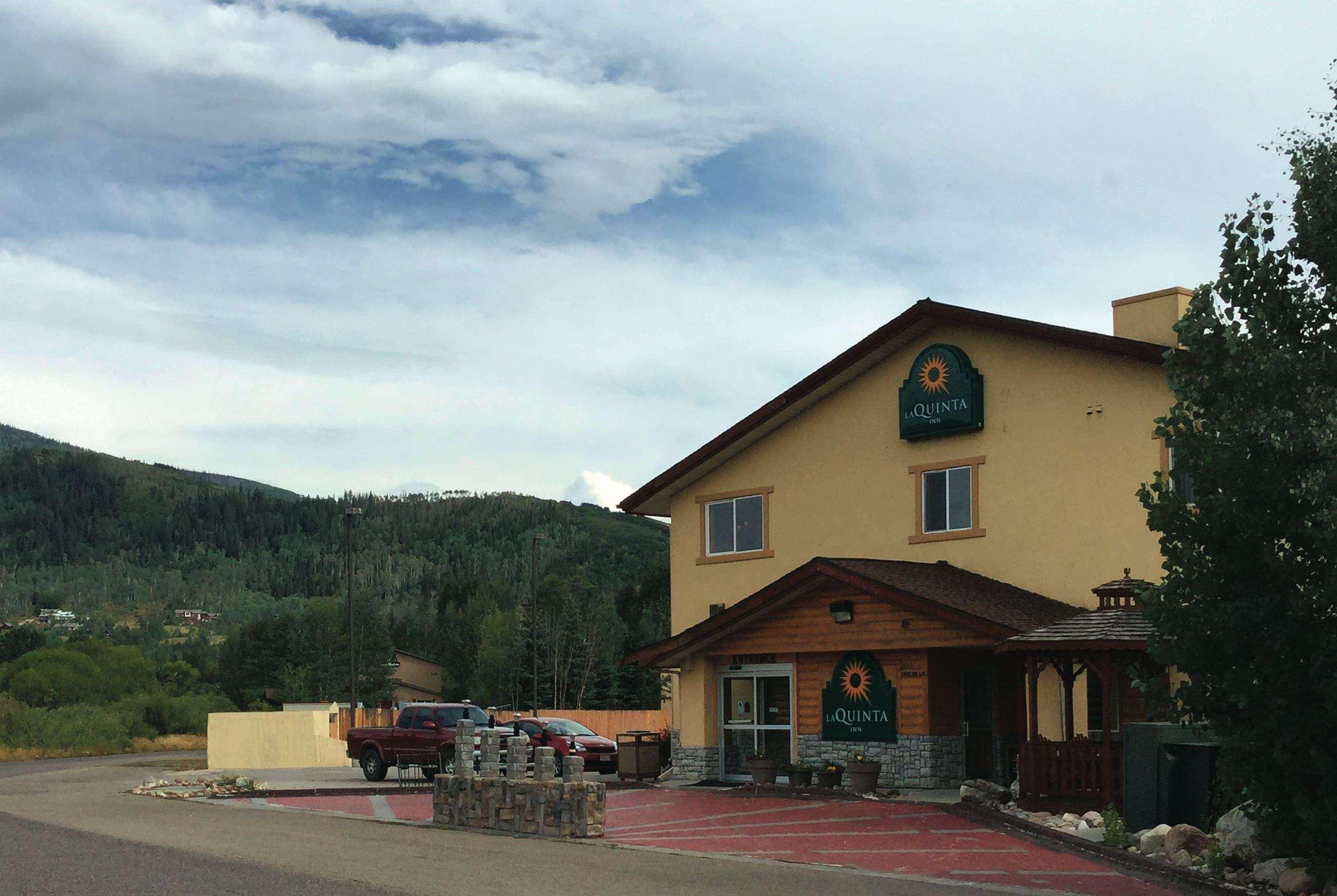 La Quinta Inn By Wyndham Steamboat Springs Exterior photo